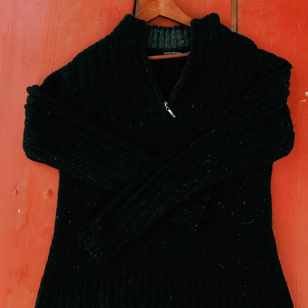 Michael Brandon Sweater! Size Small! 💰🥇